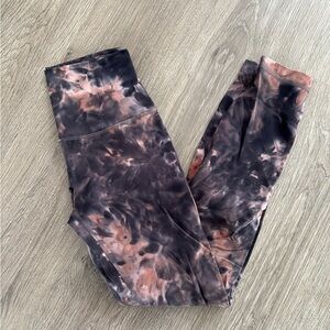 Lululemon Aligns 25”